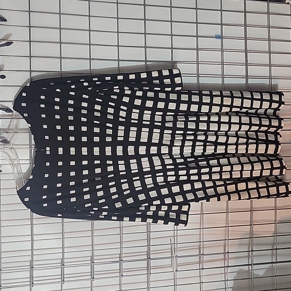 TAHARI Arthur S. Levine Women's Dress 3/4" Sleeves Size 16 Black and White - Picture 4 of 8